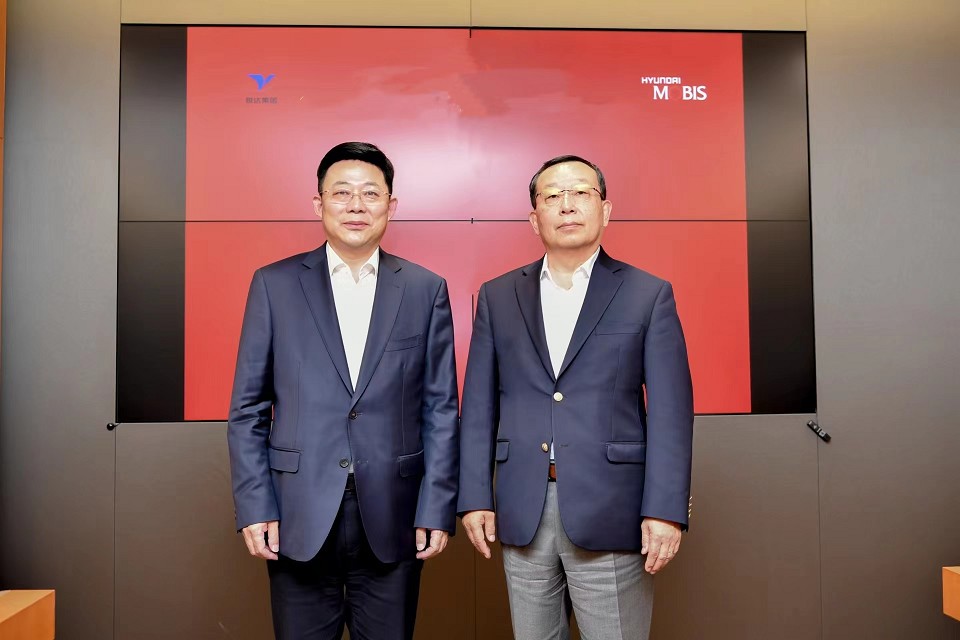 張乃文拜訪中國(guó)駐韓大(dà)使邢海明 并走訪現代摩比斯公司